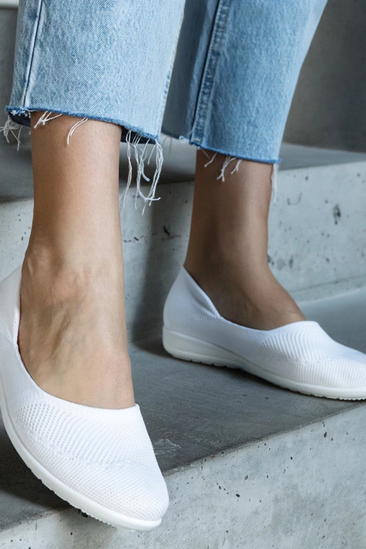 Biele látkové balerínky značky... Biele látkové balerínky značky...