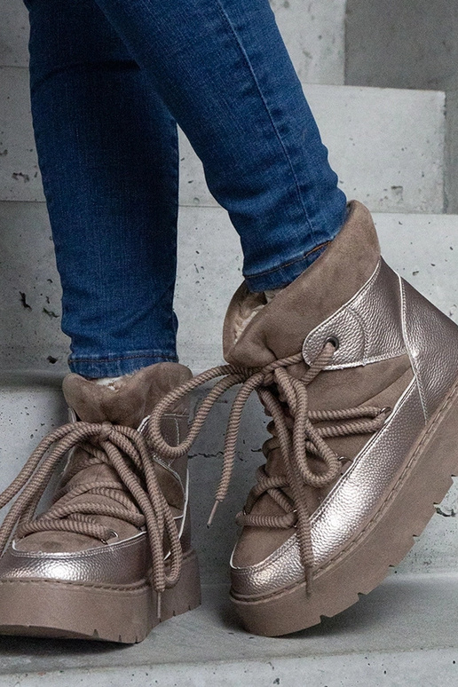 Tmavo béžové topánky na platforme s...