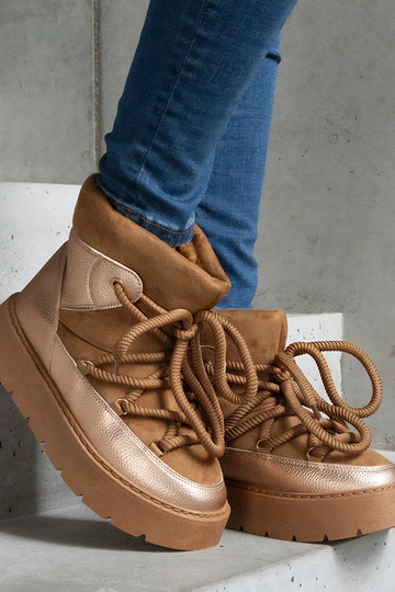 Hnedé snehule na platforme... 2