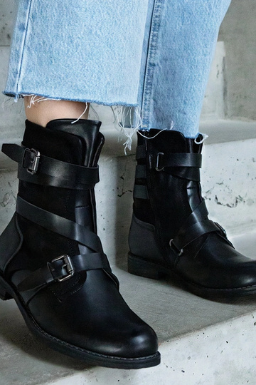 Čierne zateplené boty na... 2