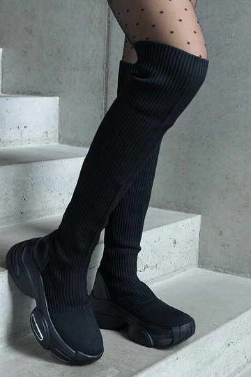 Čierne nazúvacie čižmy s... 2