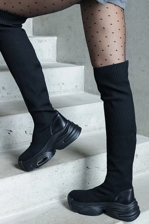 Čierne nazúvacie čižmy s elastickou...