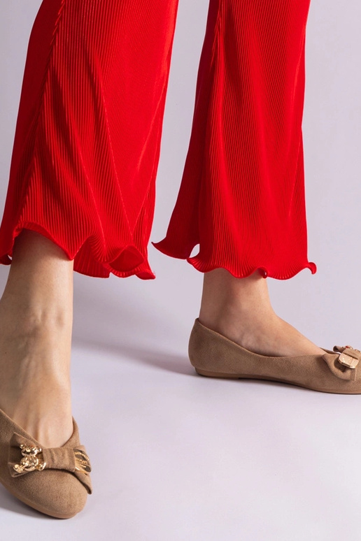 Hnedé balerínky zdobené mašľou a...