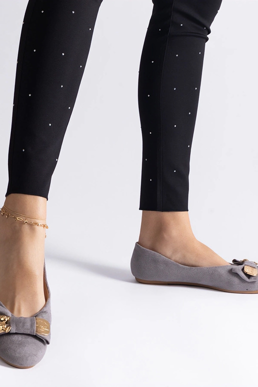 Šedé balerínky zdobené mašľou a...