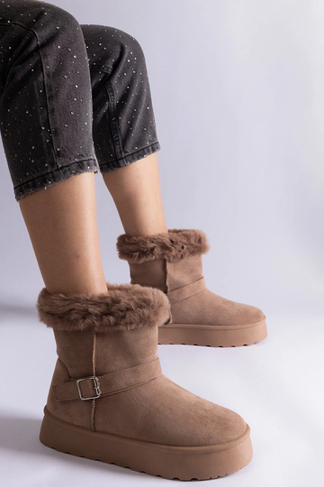 Hnedé zateplené snehule...