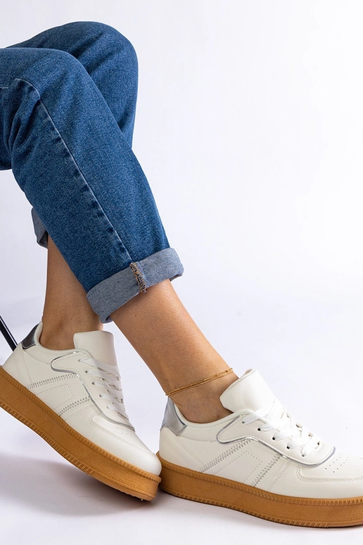 Biele šnurovacie tenisky na platforme...