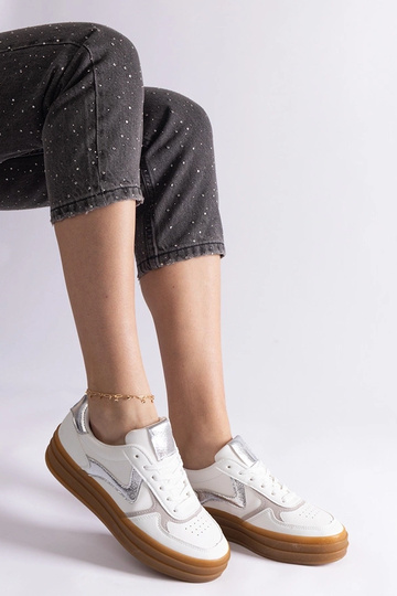 Bielo-strieborné tenisky s...