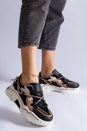 Čierne tenisky zdobené... 2