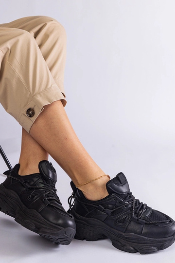 Čierne dámske športové...