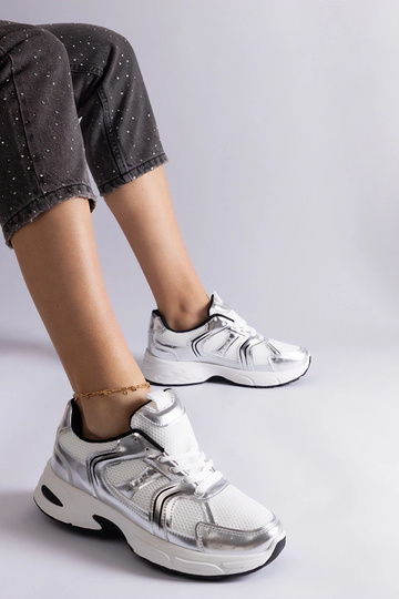 Bielo-strieborné športové...