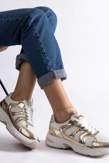 Bielo-zlaté športové...