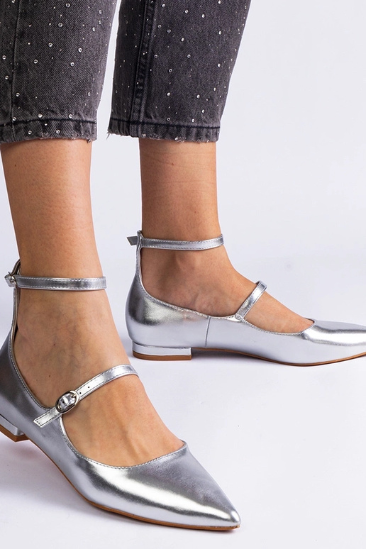 Strieborné ploché lodičky s prackami...