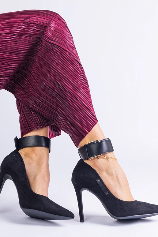 Čierne lodičky na vysokom opätku z...