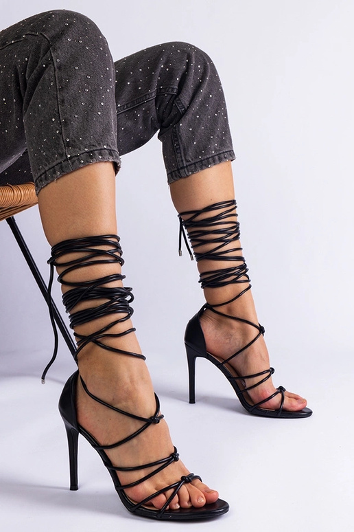 Čierne šnurovacie sandále Fortado na...