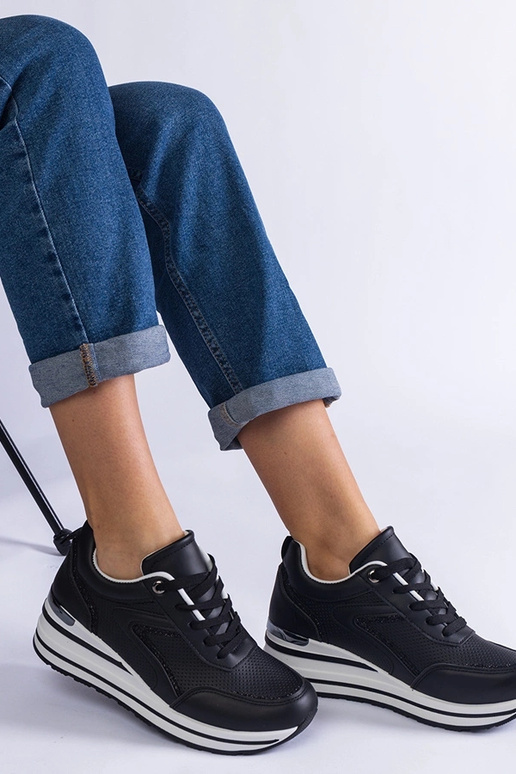 Čierne tenisky na platforme zdobené...