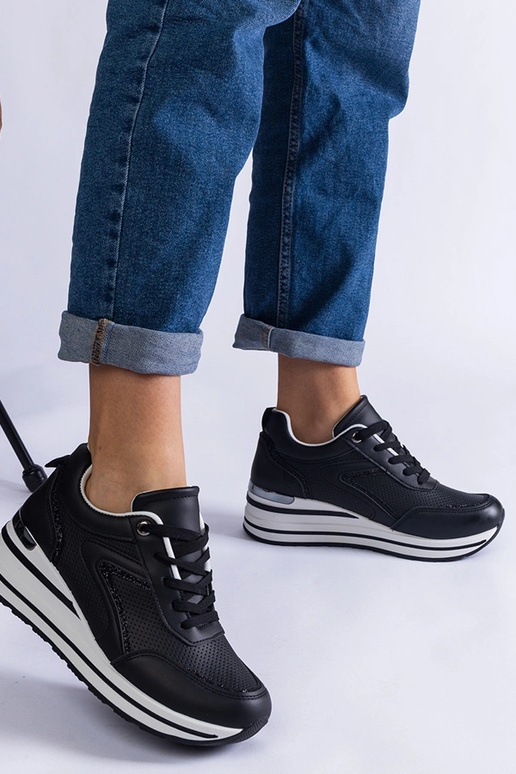 Čierne tenisky na platforme zdobené...