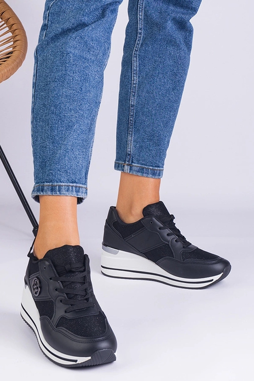 Čierne dámske tenisky zdobené...