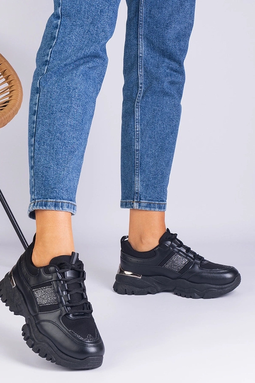 Čierne dámske tenisky zdobené...