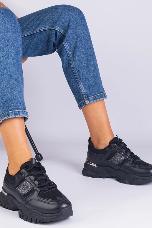 Čierne dámske tenisky zdobené...