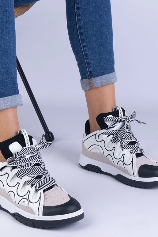 Čierne dámske tenisky s ozdobným...