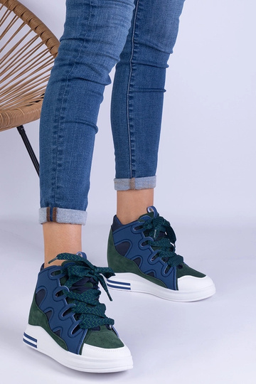 Tmavo modré dámske tenisky...