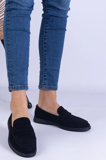 Čierne klasické perforované... 2