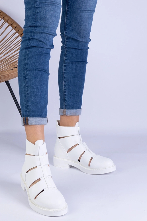 Biele členkové čižmy z ekokože s...