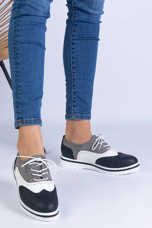 Čierne klasické poltopánky oxfordky...