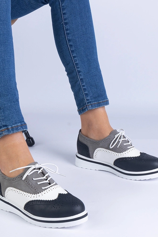 Čierne klasické poltopánky oxfordky...