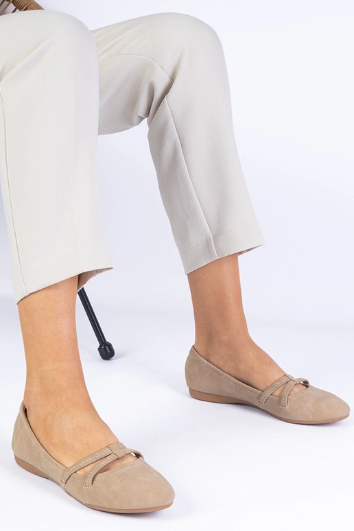 Béžové dámske balerínky z matnej...