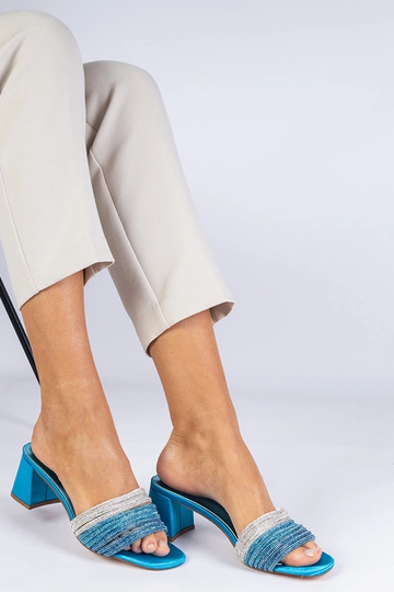 Modré elegantné sandále so...