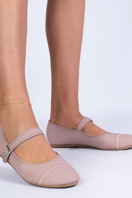 Ružové balerínky s matným povrchom...
