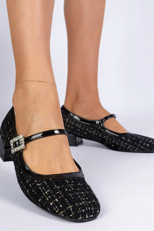 Čierne lodičky s textilným povrchom a... Čierne lodičky s textilným povrchom a...