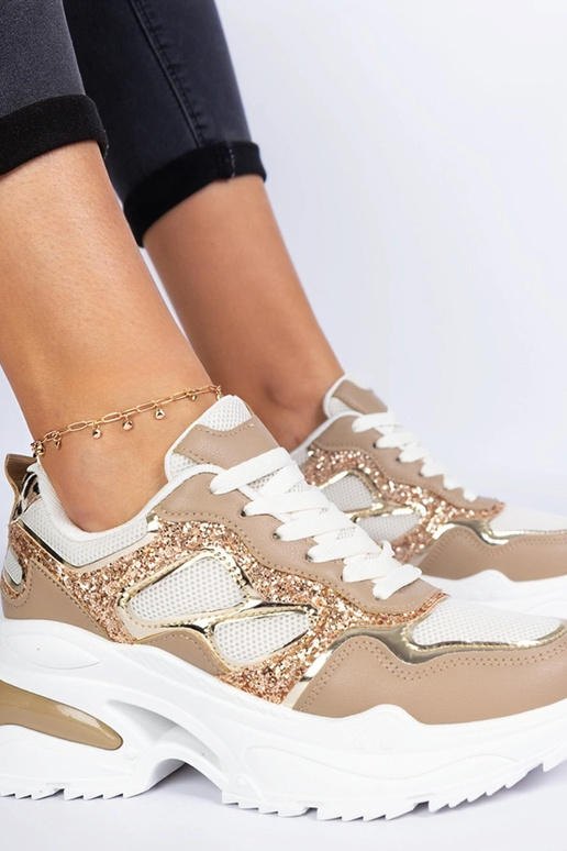 Hnedé dámske tenisky zdobené...