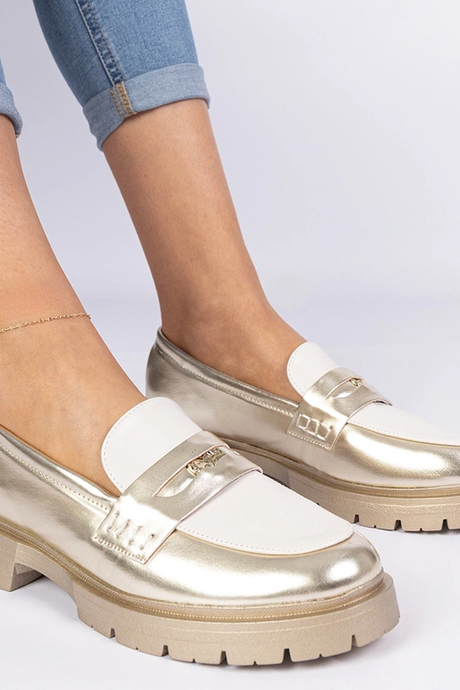 Zlaté dámske mokasíny s bielym...