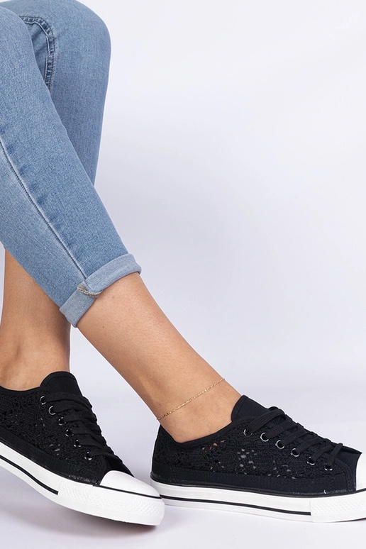 Čierne dámske ażurowé plátenky Saha