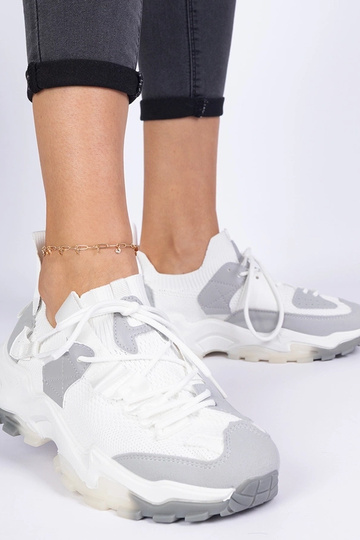 Biele dámske sneakersy so štrukturálnym zvrškom Milada