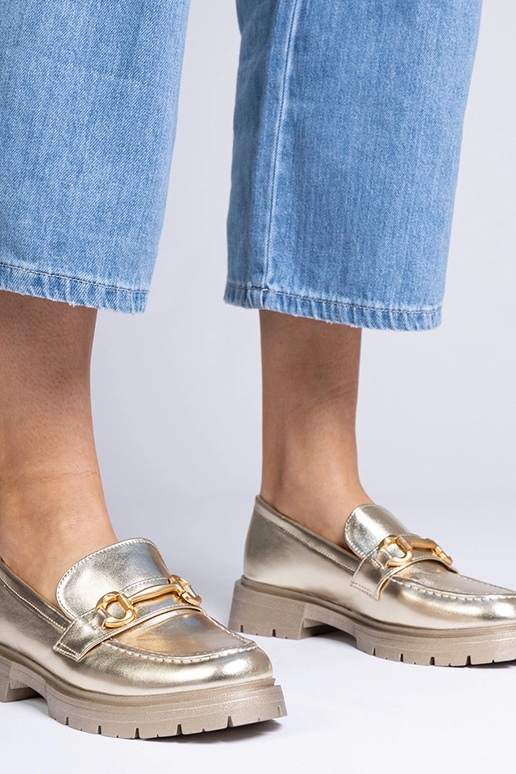 Čierne sandále na podpätku viazané s...