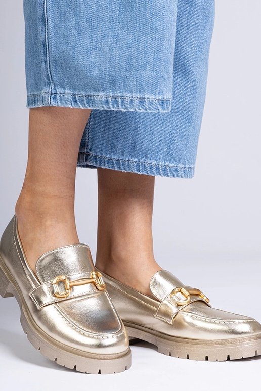 Čierne sandále na podpätku viazané s...