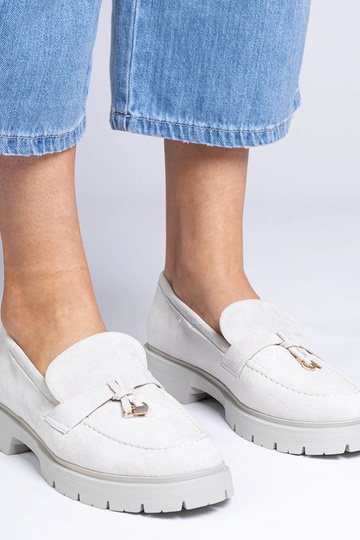 Bežové sandále na podpätku... 2