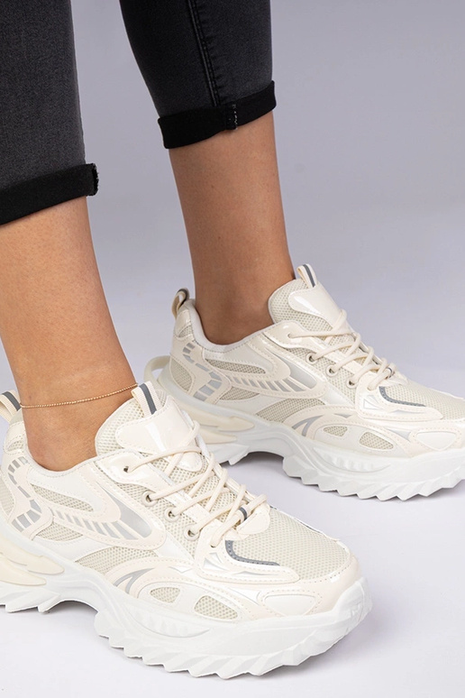 Béžové sneakersy športové na masívnej...