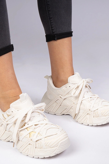 Béžové sneakersy na masívnej podrážke Telda