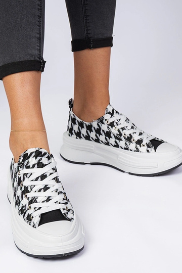 Bielo-čierne dámske tenisky...