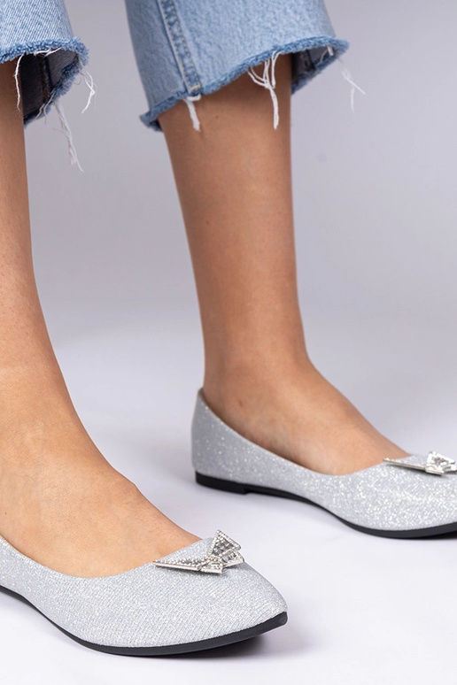 Strieborné dámske balerínky s...