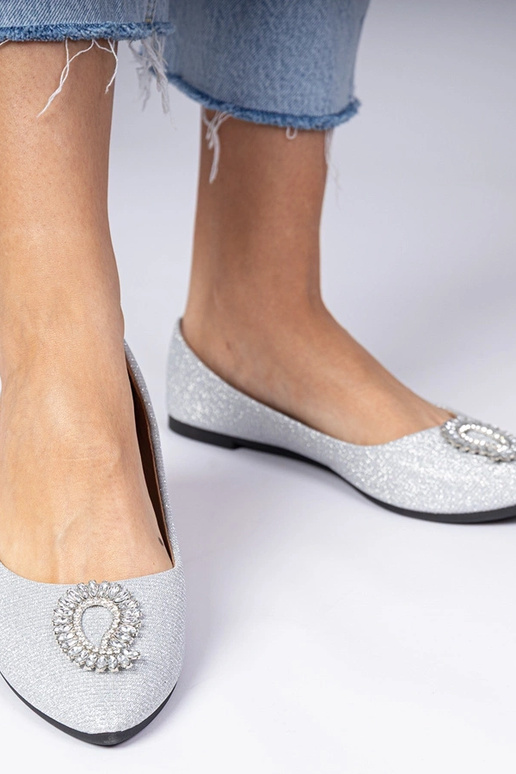 Strieborné dámske balerínky s...
