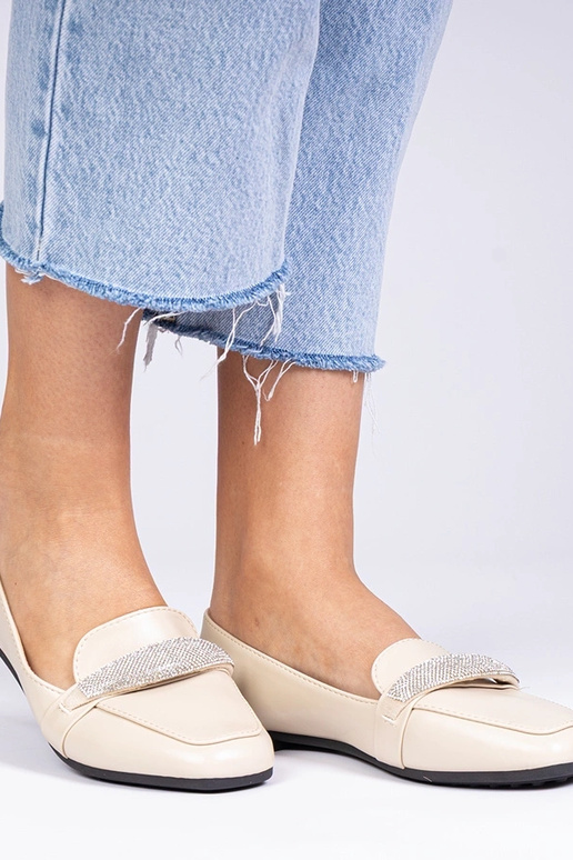 Béžové dámske mokasíny s cyrkóniami...