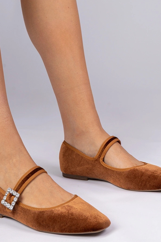 Hnedé dámske balerínky z velúru s... Hnedé dámske balerínky z velúru s...