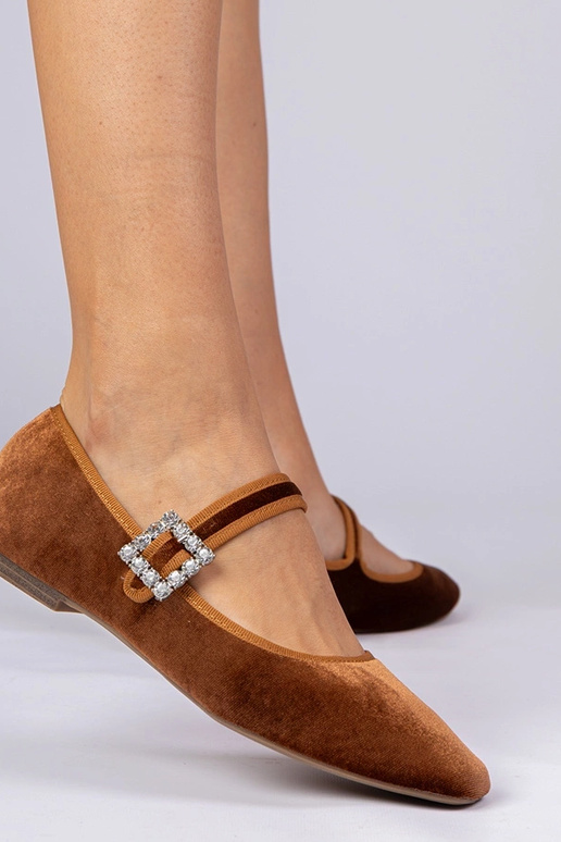 Hnedé dámske balerínky z velúru s... Hnedé dámske balerínky z velúru s...