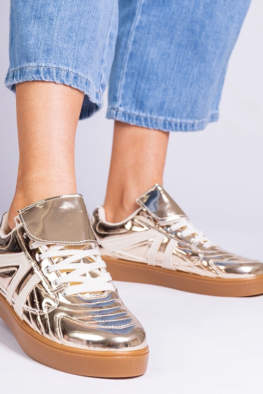 Bežové lakované lodičky na podpätku... Bežové lakované lodičky na podpätku...