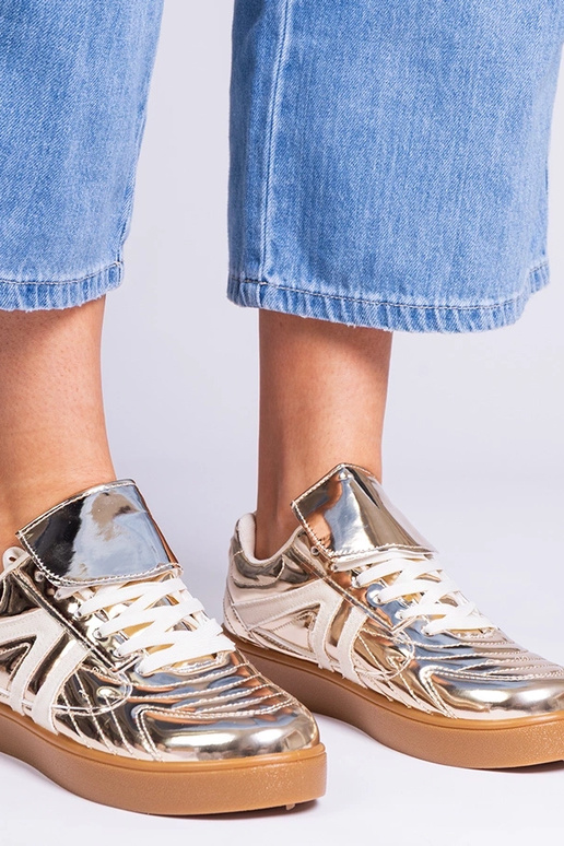 Bežové lakované lodičky na podpätku... Bežové lakované lodičky na podpätku...